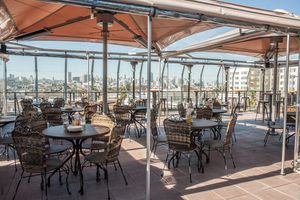 Presenting Lolinda's Roof Deck: El Techo de Lolinda