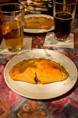 510 Tidbits: Cafe Valparaiso, Café La Peña, and Brazil Café, and More