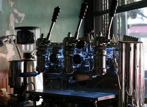 Cawfee Tawk: Pinhole and Dignità Open, Iron & Steam Sadly Closed