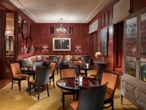 Your Next Swanky Spot for a Meeting: Nob Hill Club