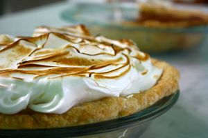 510 News: A Dora Pie, The Growler's Arms Now Open