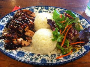 Openings: Barrel Room, Sugarfina, Glaze