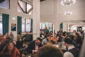 Ayala Opens Downtown, with Seafood and a Coastal Cali Style