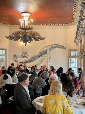 Closures Include the Villa D'Este, Cha Cha Cha Mission, Trouble Coffee, and More