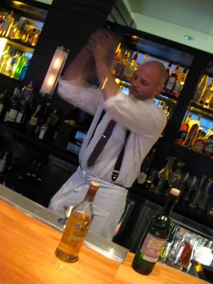 Guess Who Is a Judge for the LA vs. SF: Food Town Smackdown--Cocktail Edition?