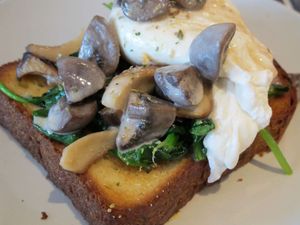 Local Mission Eatery