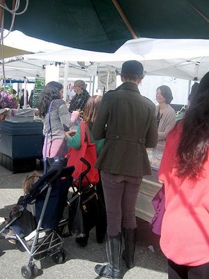 Nicole Kidman Joins the Saturday Crowds at the Ferry Building