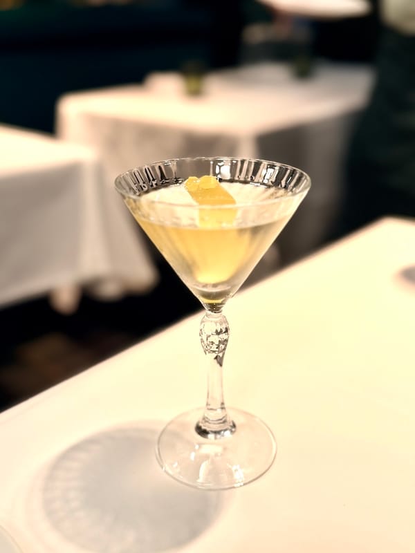 This week’s tablehopper: hop to trot.